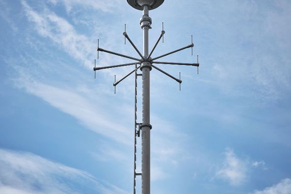VHF/UHF/SHF Peilantennensystem